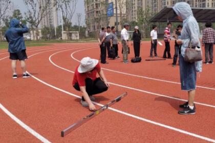 惠陽路分校運(yùn)動(dòng)場塑膠跑道工程竣工報(bào)告